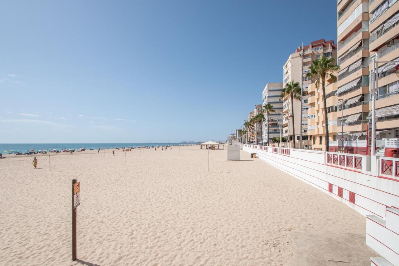 Apartamento El Espejo Del Mar De Cadiz Apartment Luaran gambar